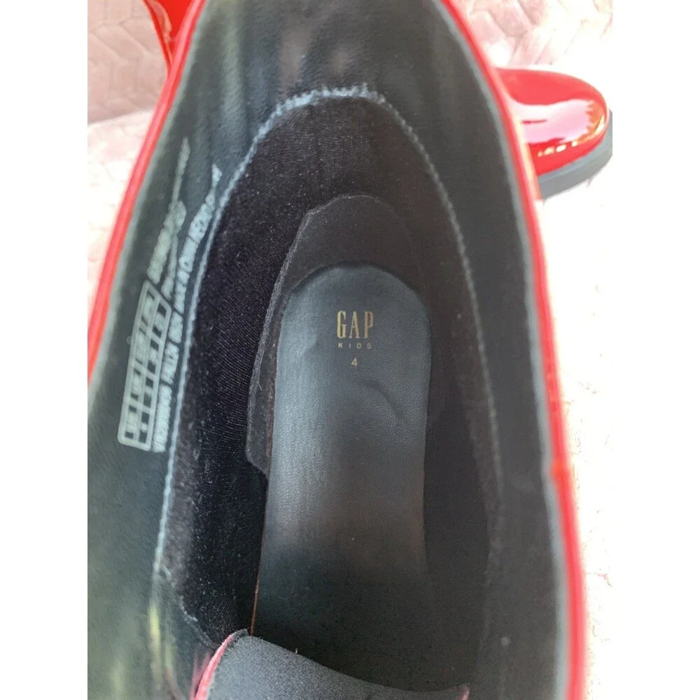 Girls GAP Kids Shiny Red Ankle Boots Sz 4 Youth. New
